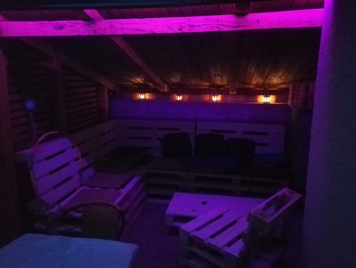 Apartmani Lovro Ogulin Exterior photo